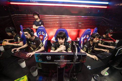 在瞬息万变 在瞬息万变